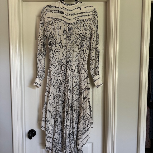 Reiss - Picture 3 of 5